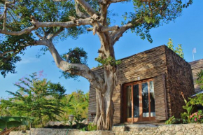 Kabeh Jati Garden Villa & Restaurant  Nusapenida